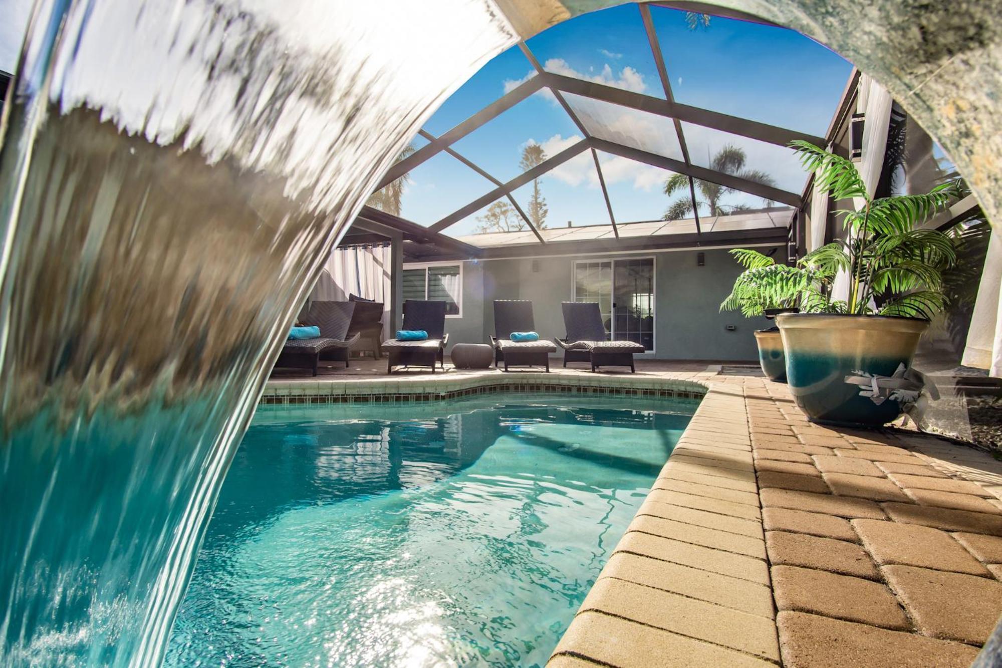 Beach Cottage With Heated Pool Just Off Siesta Key Сарасота Экстерьер фото