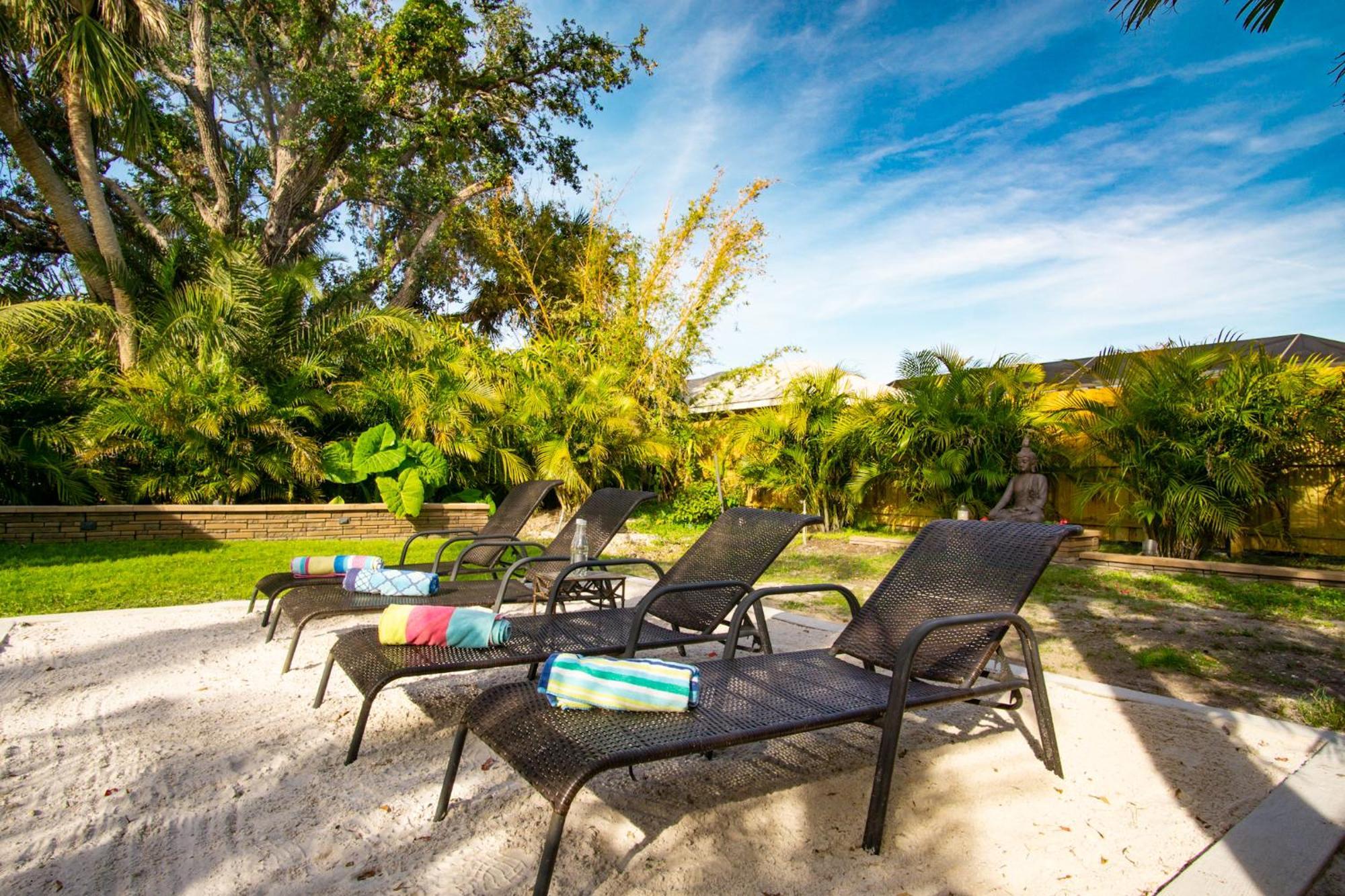 Beach Cottage With Heated Pool Just Off Siesta Key Сарасота Экстерьер фото